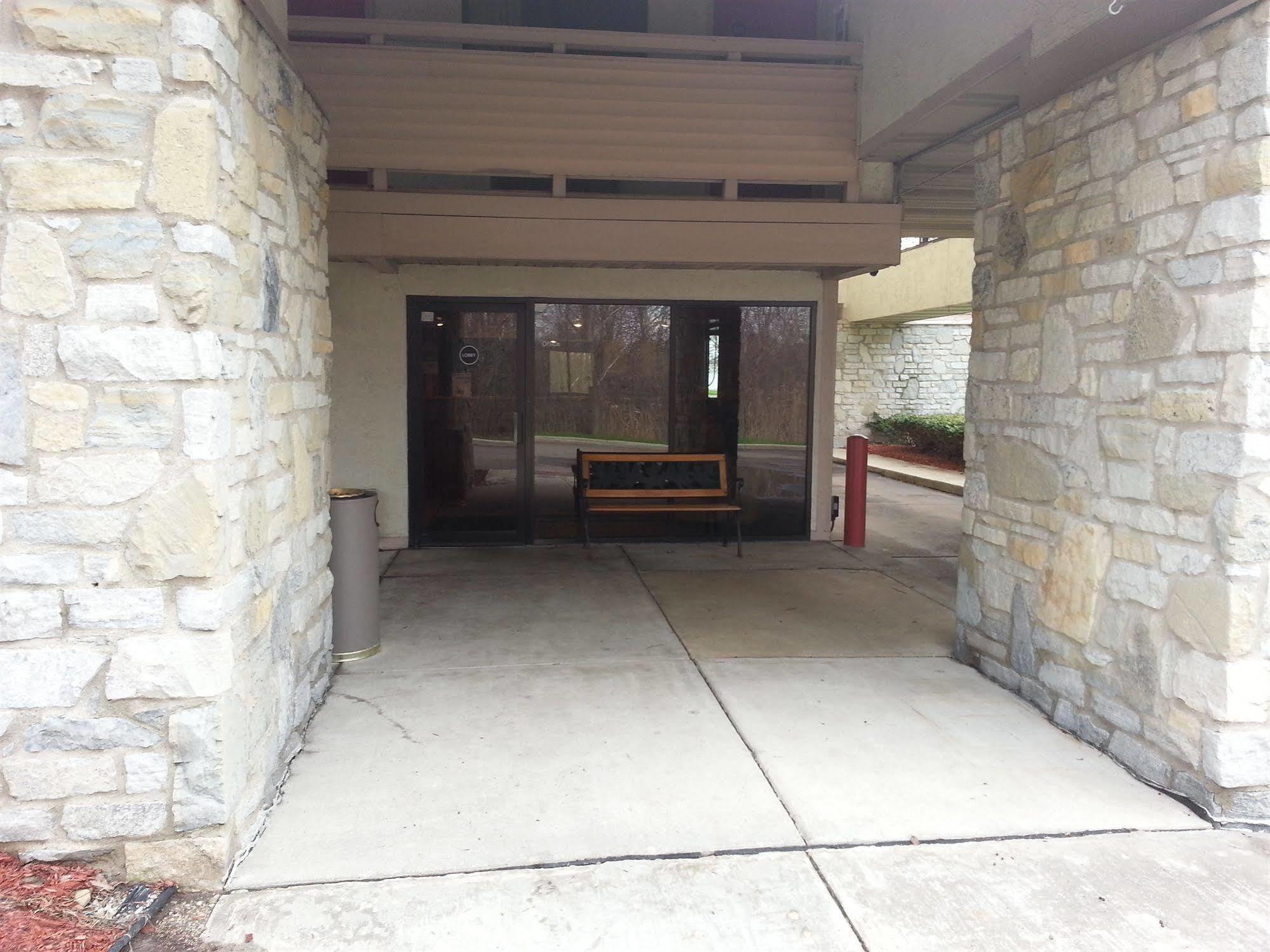 Days Inn & Suites By Wyndham Monroe Exterior foto